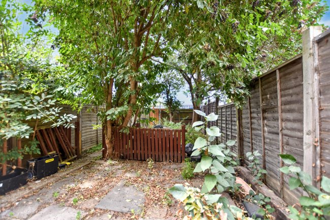 6 Claytonville Terrace, Crabtree, Manorway, North Belvedere, Kent, DA17 6AQ 12