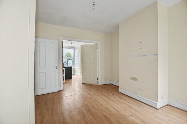 6 Claytonville Terrace, Crabtree, Manorway, North Belvedere, Kent, DA17 6AQ 12