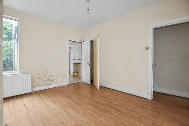 6 Claytonville Terrace, Crabtree, Manorway, North Belvedere, Kent, DA17 6AQ 12