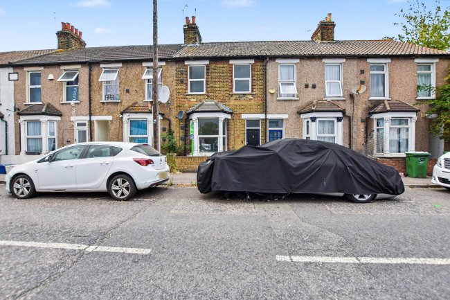 6 Claytonville Terrace, Crabtree, Manorway, North Belvedere, Kent, DA17 6AQ 12