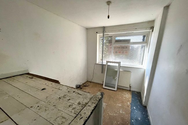 15 Chaucer Walk, Hemel Hempstead HP2 7PF 23
