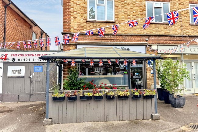 1 Holtspur Parade, Heath Road, Beaconsfield, HP9 1DA 86