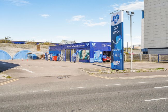 IMO Car Wash, North Esplanade West, Aberdeen, AB11 5RN 3