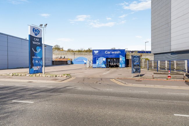 IMO Car Wash, North Esplanade West, Aberdeen, AB11 5RN 3