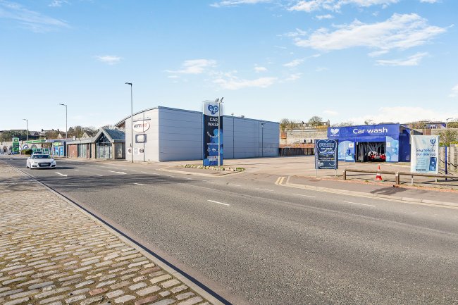 IMO Car Wash, North Esplanade West, Aberdeen, AB11 5RN 3
