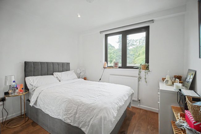 21 Novellus Court, 61 South Street, Epsom KT18 7PX 7