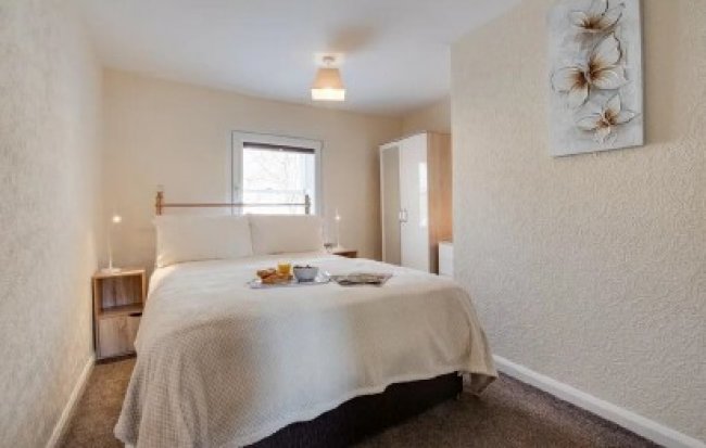 45-47 Westgate Guisborough TS14 6AF & Suncroft, Chapel Street, Guisborough, TS14 6QE 9