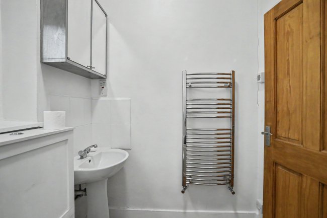 Flat 3, 31 Ewelme Road, Forest Hill, London SE23 3BQ 9
