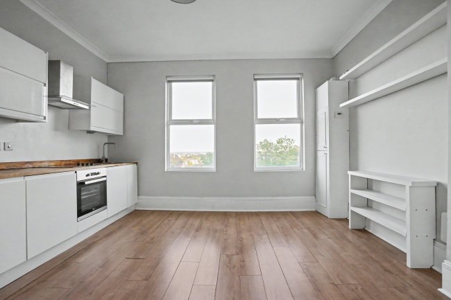 Flat 3, 31 Ewelme Road, Forest Hill, London SE23 3BQ 9