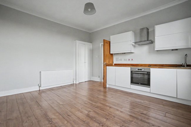 Flat 3, 31 Ewelme Road, Forest Hill, London SE23 3BQ 9