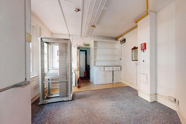 Former Natwest Bank, Market Square, Petworth, GU28 0AL 8