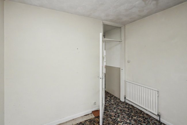 271 Lords Wood Lane, Chatham, Kent, ME5 8JU 9