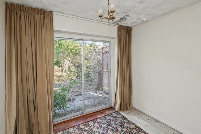 271 Lords Wood Lane, Chatham, Kent, ME5 8JU 9