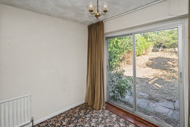 271 Lords Wood Lane, Chatham, Kent, ME5 8JU 9