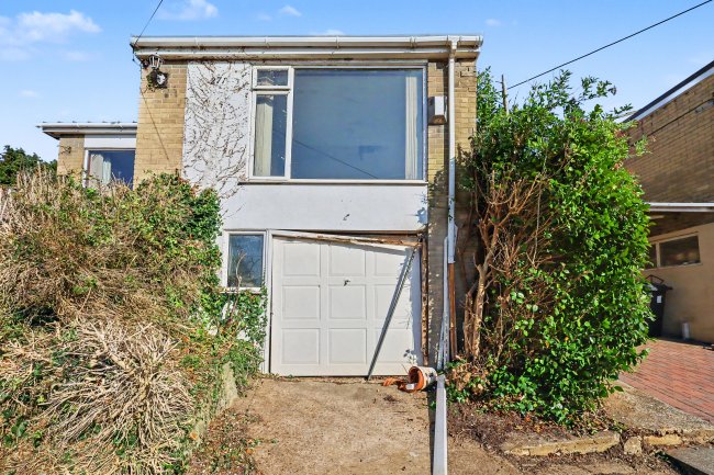 271 Lords Wood Lane, Chatham, Kent, ME5 8JU 9