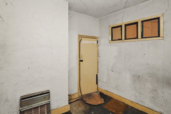 187 Charlemont Road, East Ham, London, E6 6AG 1