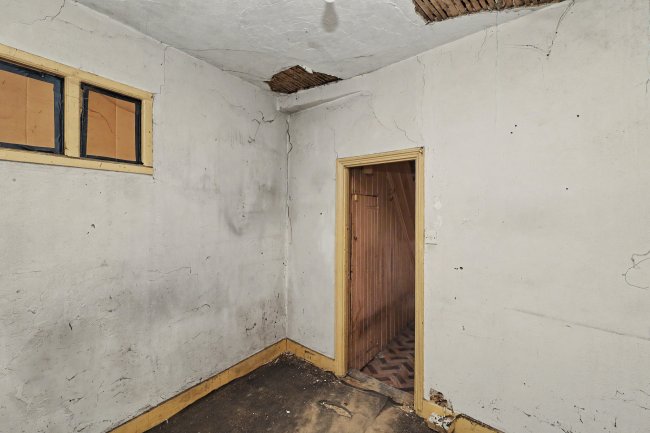 187 Charlemont Road, East Ham, London, E6 6AG 1