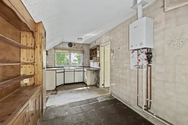 Moorlands, Reeshill Road, Reeshill, Roche, St Austell, Cornwall, PL26 8LR 4