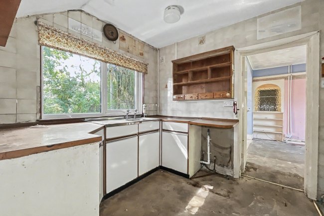 Moorlands, Reeshill Road, Reeshill, Roche, St Austell, Cornwall, PL26 8LR 4