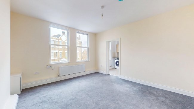 Flat B, 1 Wyndham Crescent, Tufnell Park, London, N19 5QJ 5