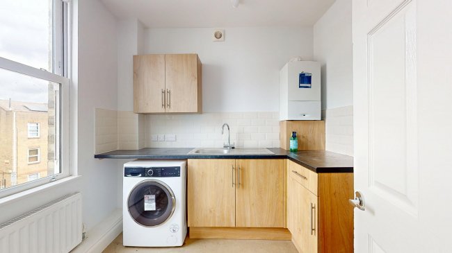 Flat B, 1 Wyndham Crescent, Tufnell Park, London, N19 5QJ 5