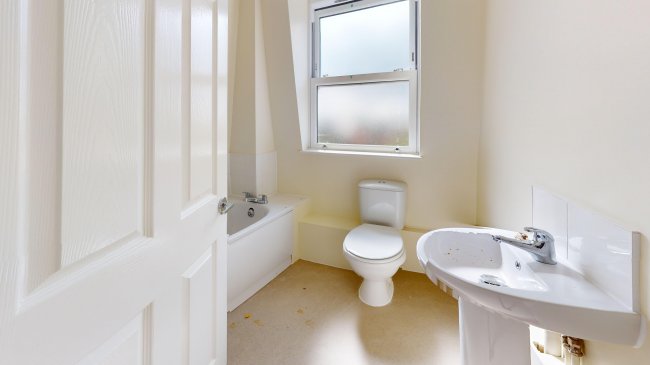 Flat C, 1 Wyndham Crescent, Tufnell Park, London, N19 5QJ 4