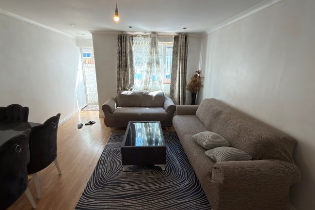 6 The Vale, Uxbridge Road, London W3 7SB 10