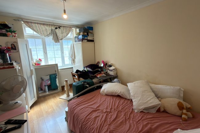 6 The Vale, Uxbridge Road, London W3 7SB 10
