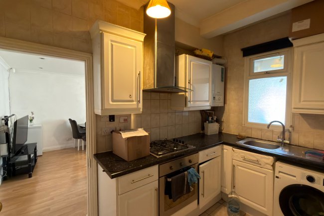 6 The Vale, Uxbridge Road, London W3 7SB 10