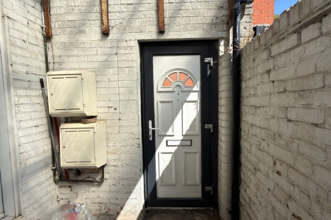 6 The Vale, Uxbridge Road, London W3 7SB 10