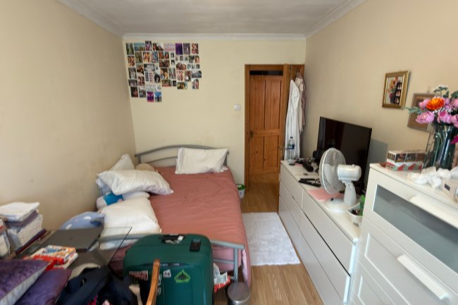 6 The Vale, Uxbridge Road, London W3 7SB 10