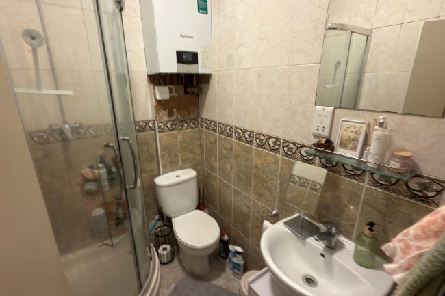 6 The Vale, Uxbridge Road, London W3 7SB 10