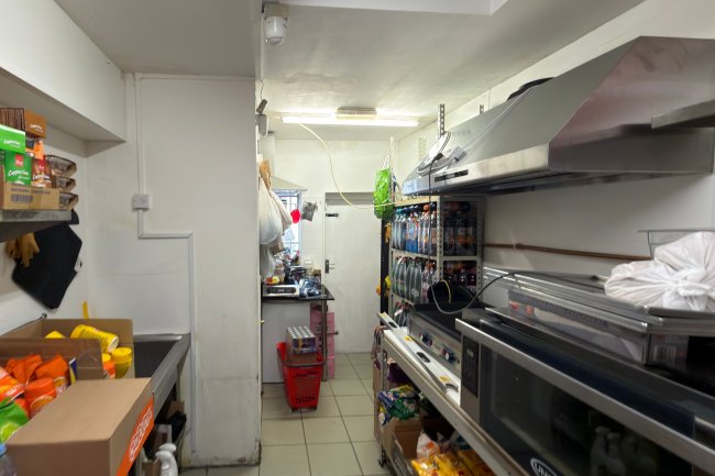 6 The Vale, Uxbridge Road, London W3 7SB 10