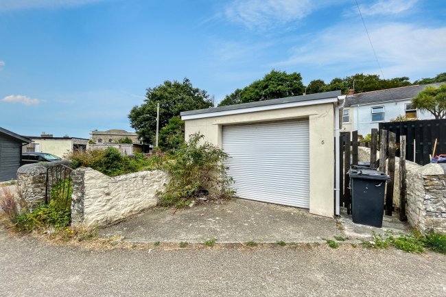 5 Penpol Avenue, Hayle, Cornwall, TR27 4AQ 3