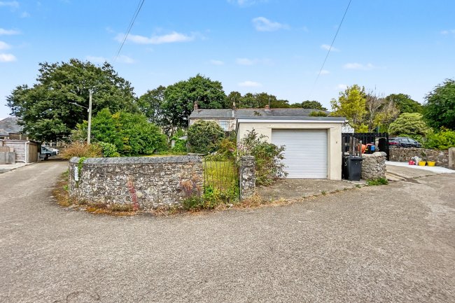 5 Penpol Avenue, Hayle, Cornwall, TR27 4AQ 3