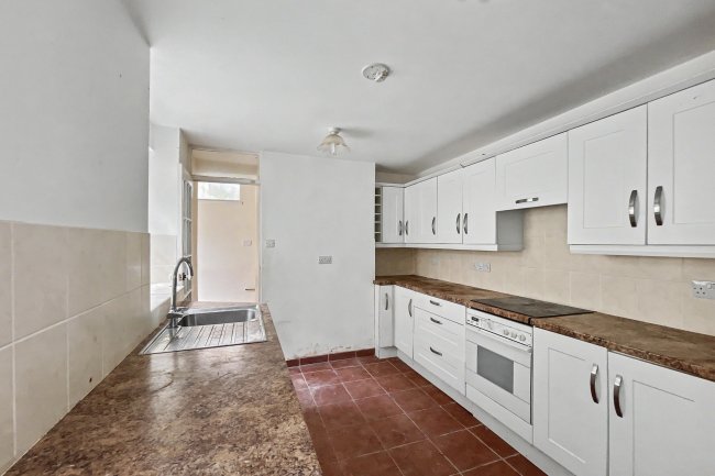 5 Penpol Avenue, Hayle, Cornwall, TR27 4AQ 3