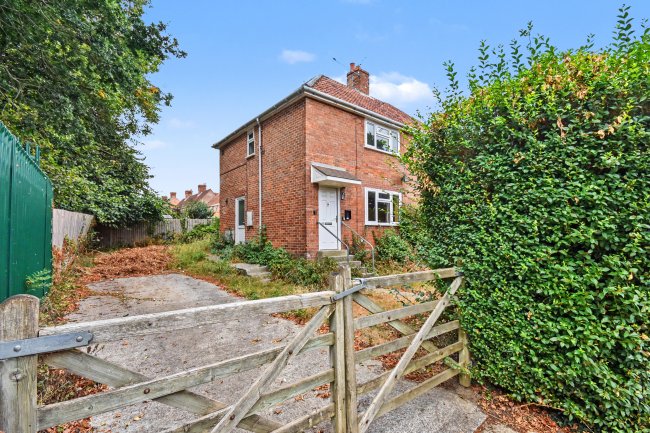 69B Westfield Road, Yeovil, Somerset, BA21 3DD 1