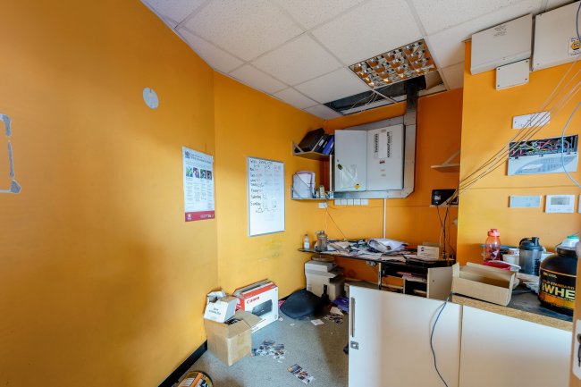 62 Exeter Street, Plymouth, Devon, PL4 0BW 3