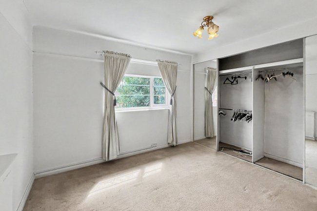 11 Benwood Court, Benhill Wood Road, Sutton, SM1 3SS 2