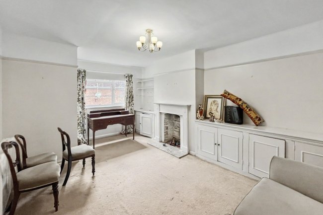 11 Benwood Court, Benhill Wood Road, Sutton, SM1 3SS 2