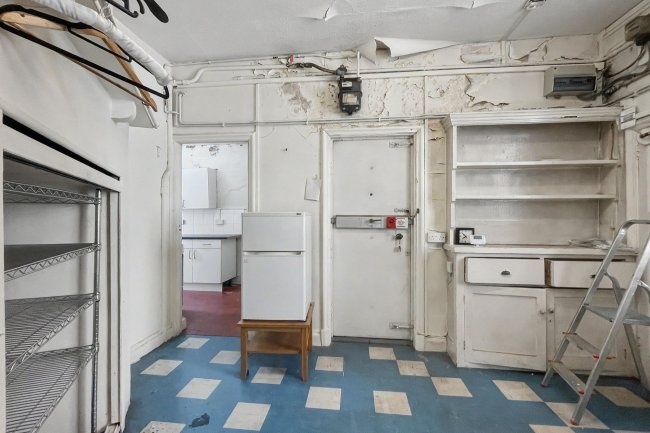 3 Park House, 1A Kendal Street, Paddington, London W2 2AL 2