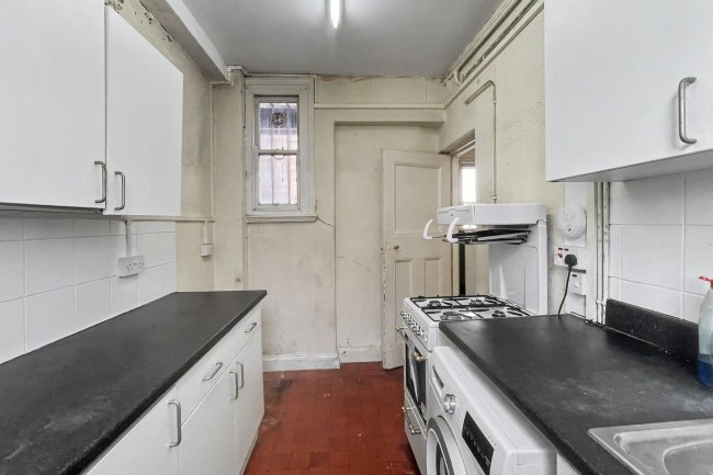 3 Park House, 1A Kendal Street, Paddington, London W2 2AL 2
