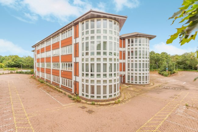 Calton House, 5 Redheughs Rigg, South Gyle, Edinburgh EH12 9HH 8