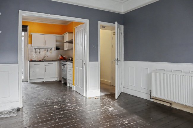 89a and 89b Plough Road, Battersea, London SW11 2BJ 2