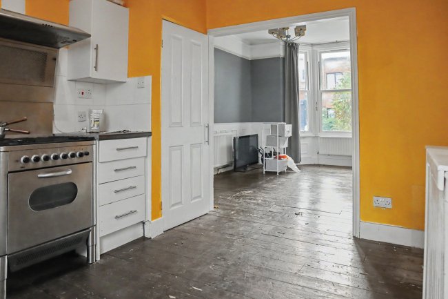 89a and 89b Plough Road, Battersea, London SW11 2BJ 2