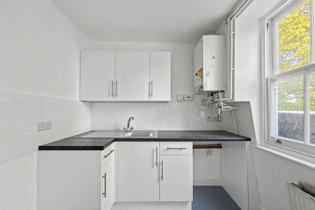 38D Cambridge Gardens, Notting Hill, London W10 5UD 6