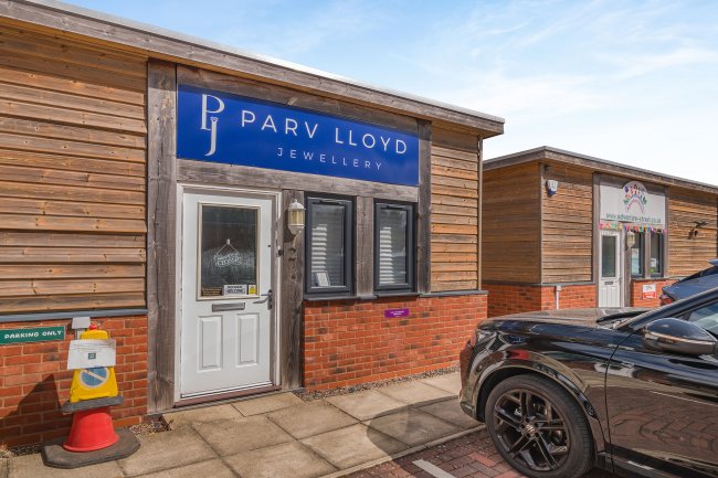 Units 1/2/3-5/7/9 Baggeridge Craft Village, Gospel End, Dudley DY3 4BB 4