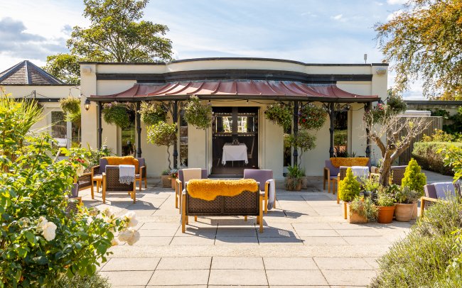 Albert Cottage Hotel, York Avenue, East Cowes, Isle of Wight PO32 6BD 7