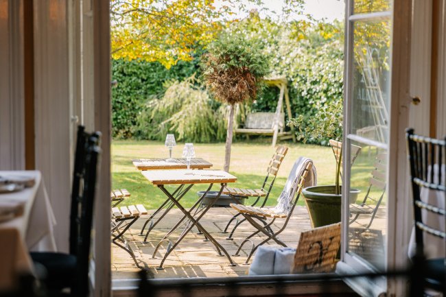 Albert Cottage Hotel, York Avenue, East Cowes, Isle of Wight PO32 6BD 7