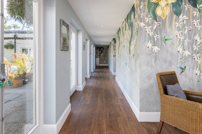 Albert Cottage Hotel, York Avenue, East Cowes, Isle of Wight PO32 6BD 7